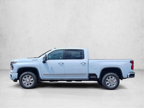 New 2026 Chevrolet Silverado 2500 High Country w/ High Country Premium Package AWD/4WD image 10