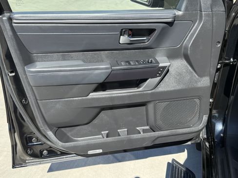 Used 2024 Toyota Sequoia Platinum image 16