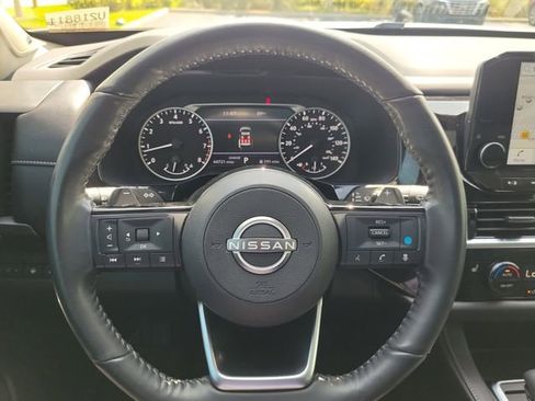 Used 2024 Nissan Pathfinder SL w/ SL Premium Package FWD image 20