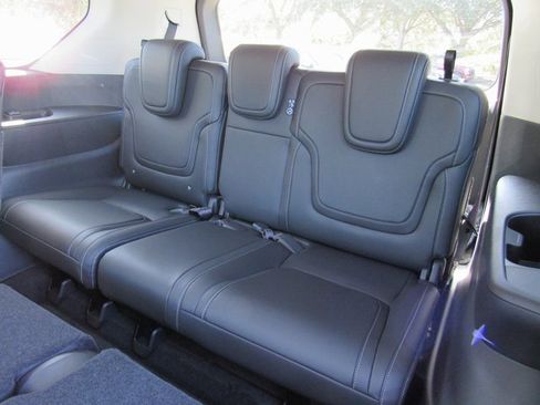 New 2026 Nissan Armada SV image 9