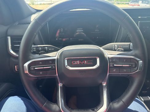 Used 2025 GMC Terrain Elevation image 11