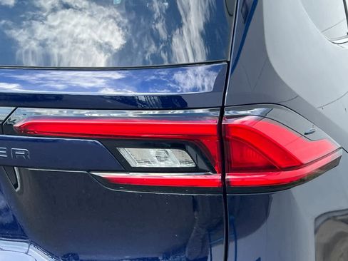 Used 2024 Toyota Grand Highlander AWD image 18