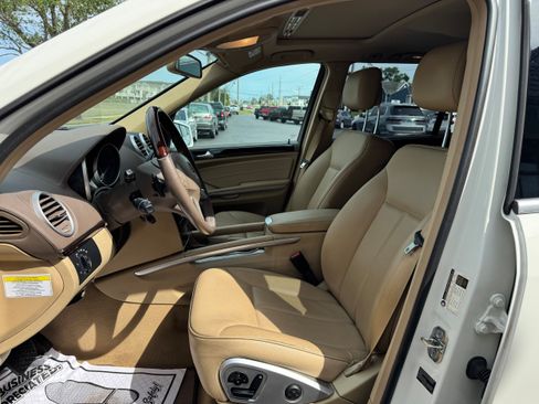 Used 2012 Mercedes-Benz GL 450 4MATIC image 6