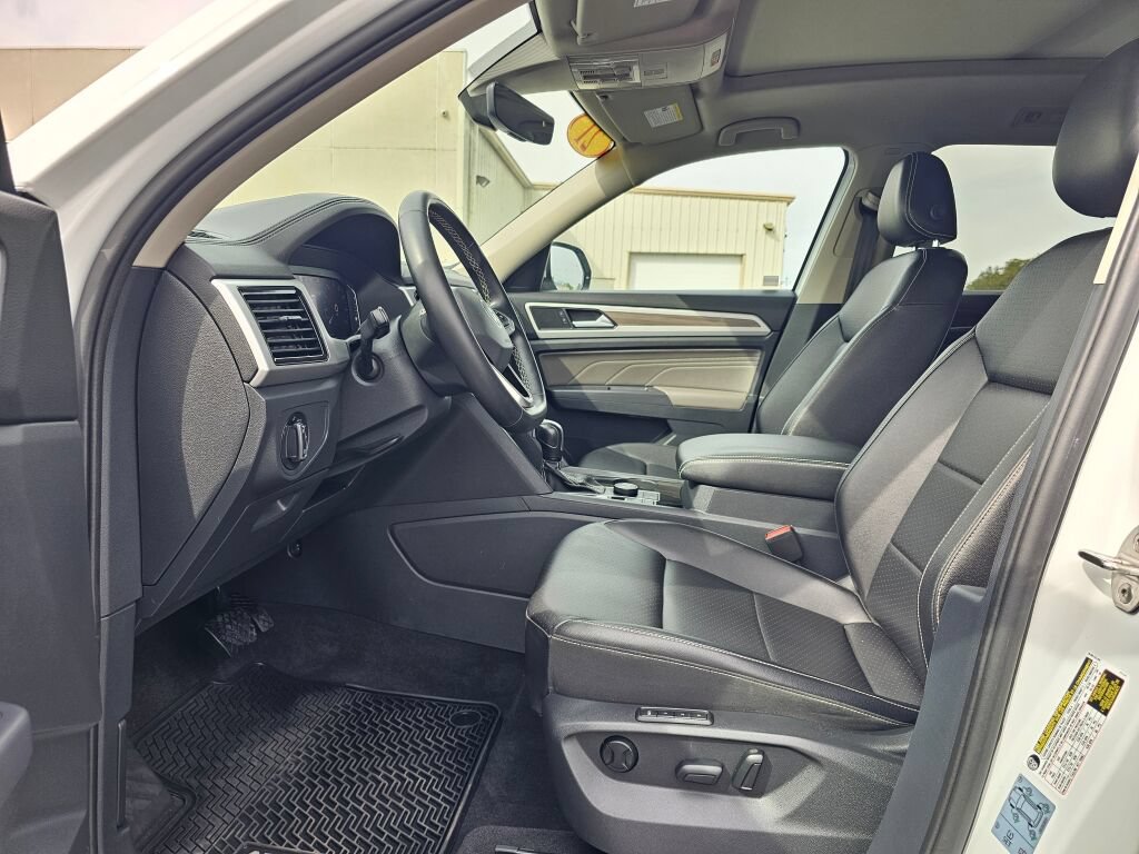Used 2021 Volkswagen Atlas SEL AWD/4WD image 12