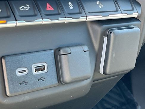 New 2025 Chevrolet Silverado 2500 Custom w/ Custom Value Package image 34