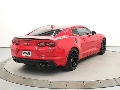 Used 2020 Chevrolet Camaro LT w/ Black Appearance Package RWD image 6