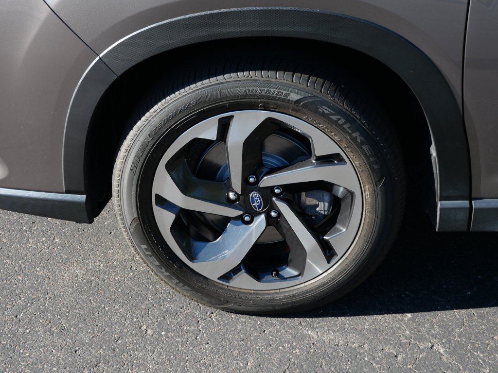 Used 2023 Subaru Forester Touring AWD/4WD image 8