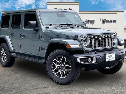 New 2026 Jeep Wrangler Unlimited Sahara AWD/4WD image 2