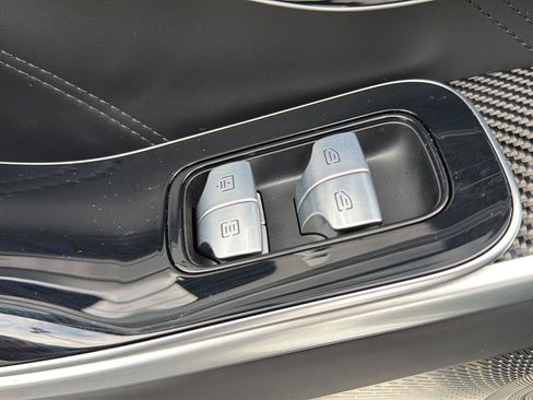 Used 2024 Mercedes-Benz S 63 AMG S image 21