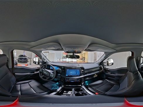 Used 2025 Ford F250 Lariat w/ Chrome Package image 17