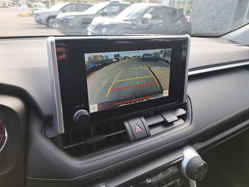 Used 2023 Toyota RAV4 XLE image 14