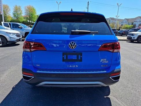 Certified 2023 Volkswagen Taos SE w/ Panoramic Sunroof Package AWD/4WD image 7