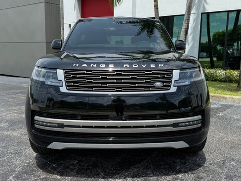 Used 2025 Land Rover Range Rover Long Wheelbase SE AWD/4WD image 8