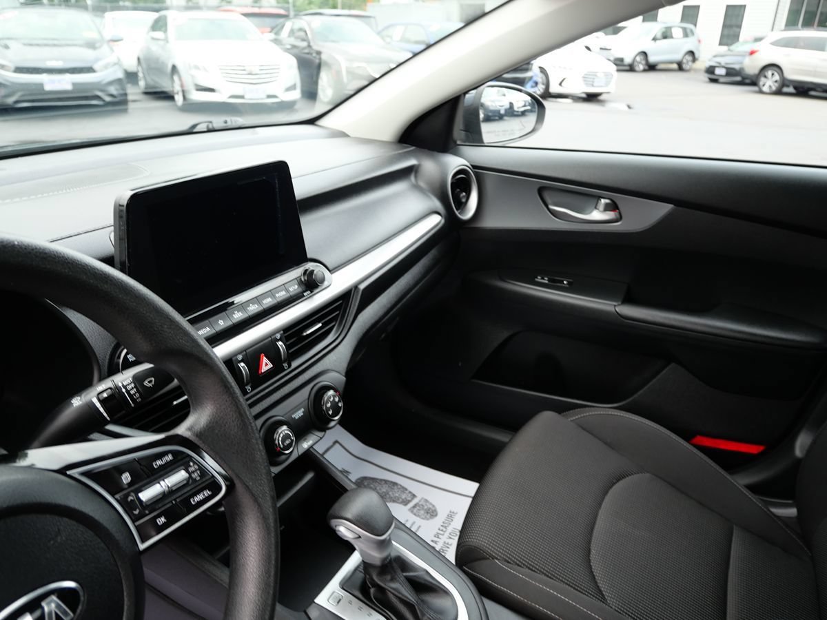 Used 2021 Kia Forte LXS FWD image 13