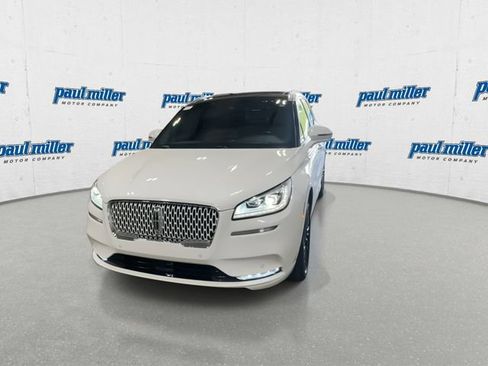 Used 2022 Lincoln Corsair Reserve w/ Equipment Group 201A AWD/4WD image 3