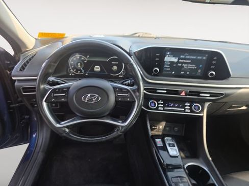 Used 2020 Hyundai Sonata SEL w/ Premium + Sunroof Package FWD image 10