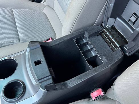 Used 2014 Ford Explorer XLT FWD image 23