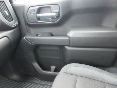 Certified 2024 Chevrolet Silverado 1500 Custom w/ Turbomax Blackout Package image 31