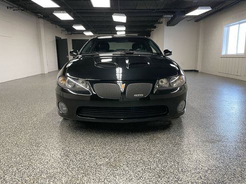 Used 2005 Pontiac GTO Coupe image 10