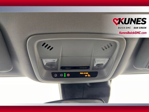 Used 2024 Chevrolet Malibu LT image 22