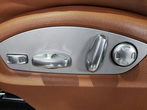 Used 2017 Porsche Cayenne GTS image 26