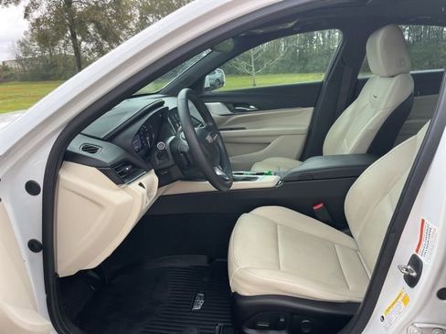 Used 2021 Cadillac CT4 Premium Luxury w/ Climate Package image 14