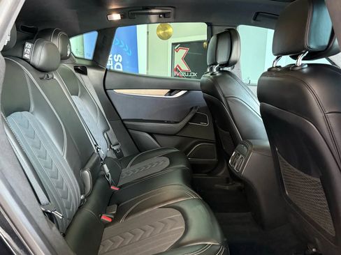Used 2017 Maserati Levante w/ Luxury Package image 26