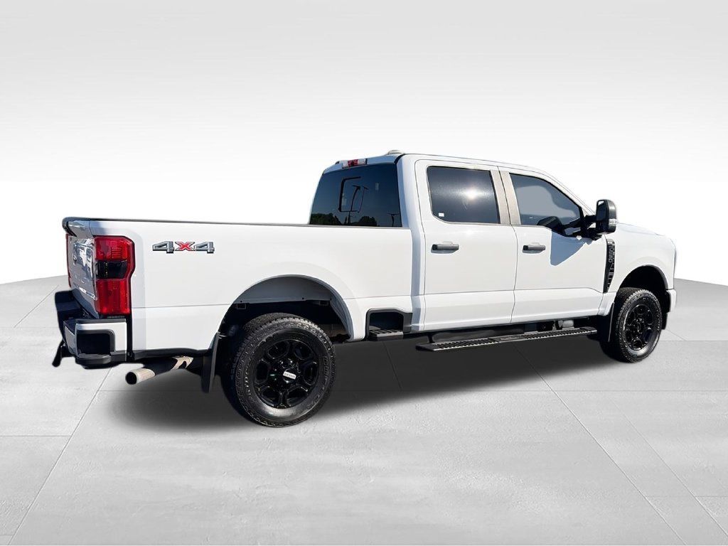 Used 2024 Ford F250 XL w/ STX Appearance Package AWD/4WD image 8