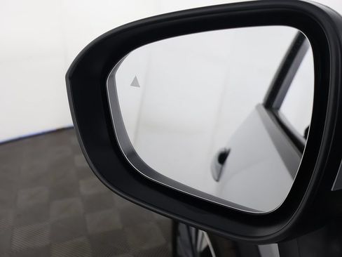 Used 2023 Nissan Rogue SV AWD/4WD image 31