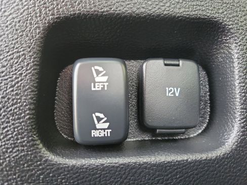 Used 2024 Ford Edge SEL w/ Convenience Package image 9