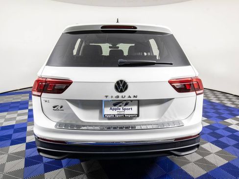 Used 2023 Volkswagen Tiguan SE FWD image 7