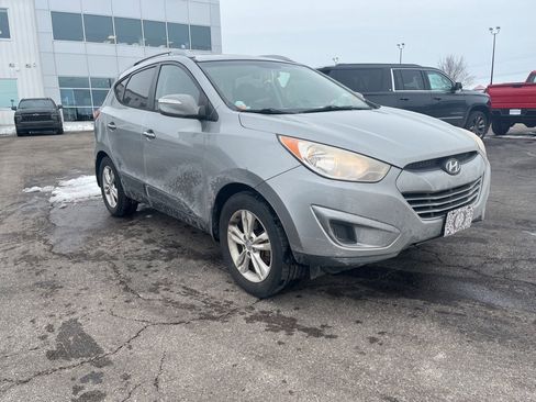 Used 2012 Hyundai Tucson GLS image 2