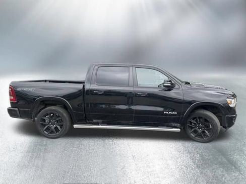 Used 2022 RAM 1500 Laramie AWD/4WD image 7