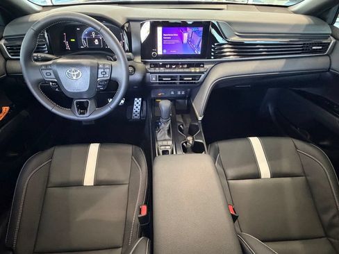 Certified 2026 Toyota Camry SE FWD image 32