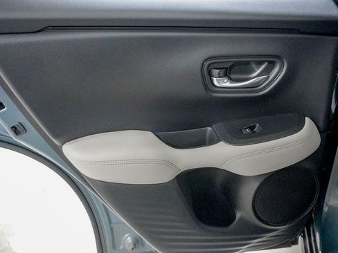 Used 2023 Honda HR-V LX image 34