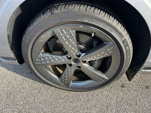 Used 2023 Genesis GV70 2.5T w/ Sport Prestige Package image 7