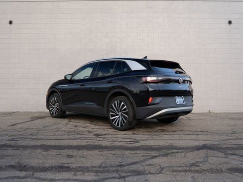 Used 2023 Volkswagen ID.4 Pro S Plus AWD/4WD image 3