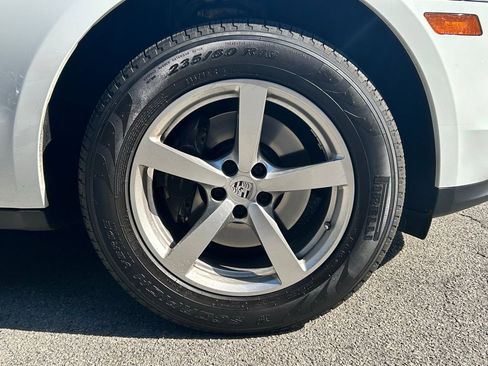 Used 2020 Porsche Macan image 18