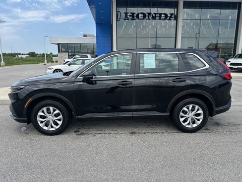 Used 2024 Honda CR-V LX image 2
