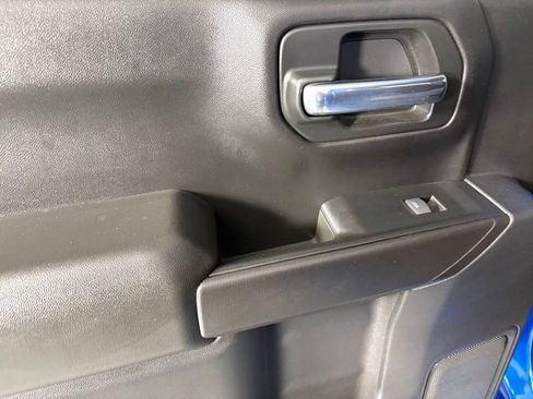 Used 2022 Chevrolet Silverado 1500 Custom RWD image 38
