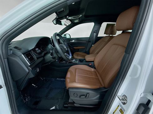 Certified 2023 Audi Q5 2.0T Premium w/ Convenience Package image 20