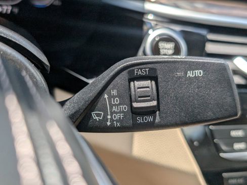 Used 2023 BMW 530i w/ Premium Package RWD image 32
