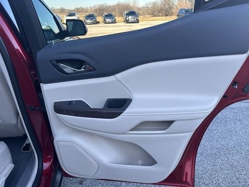 Used 2022 GMC Acadia Denali w/ Denali Ultimate Package image 52