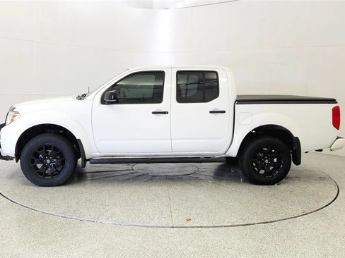 Used 2021 Nissan Frontier SV w/ Midnight Edition Floor Mats AWD/4WD image 4