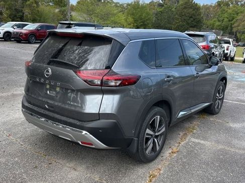 Used 2023 Nissan Rogue Platinum w/ Platinum Premium Package image 7