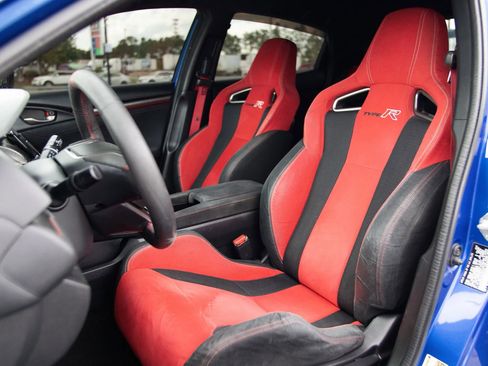 Used 2017 Honda Civic Type R image 22