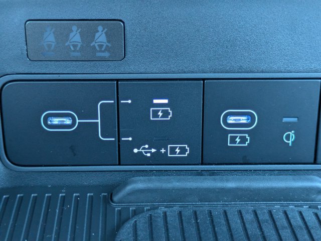 Used 2026 Hyundai Kona SEL Sport FWD image 21