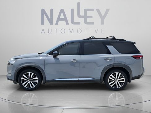 Used 2022 Nissan Pathfinder Platinum w/ Cargo Package AWD/4WD image 2