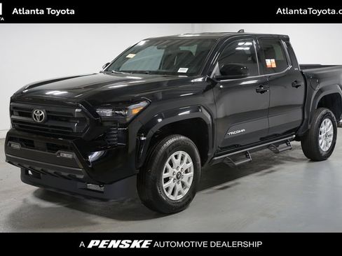 Certified 2025 Toyota Tacoma SR5 image 1