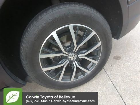 Used 2019 Volkswagen Tiguan SE w/ Panoramic Sunroof Package AWD/4WD image 31